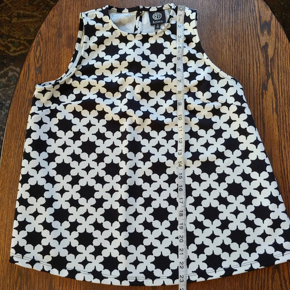 Bobeau High Neck Black and White Sleeveless Top Size Women's Small - Picture 6 of 9